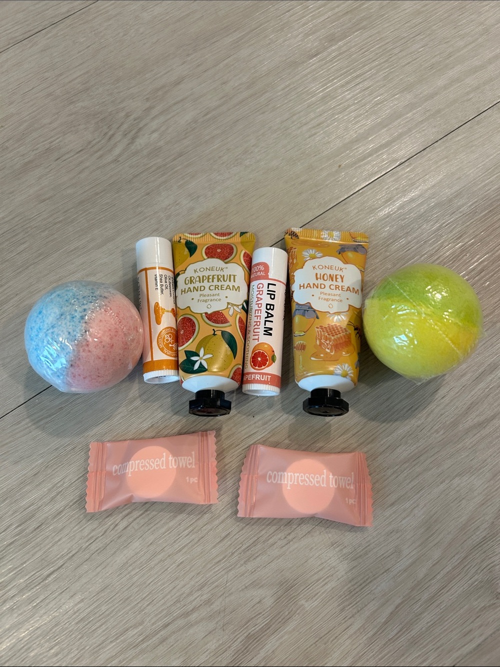 Spa (NWOT) Self-Care Bundle #6 - Picture 5 of 6